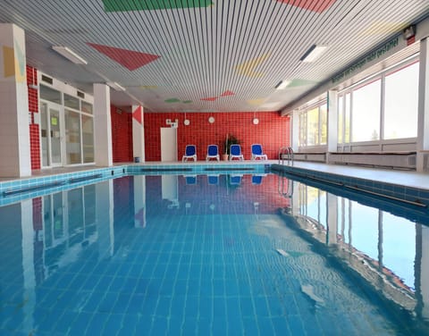 Holiday Home Swimming Pool