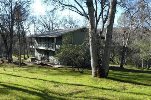 Foothill Acres is nestled amid oaks and manzanitas near the center of 43 acres.