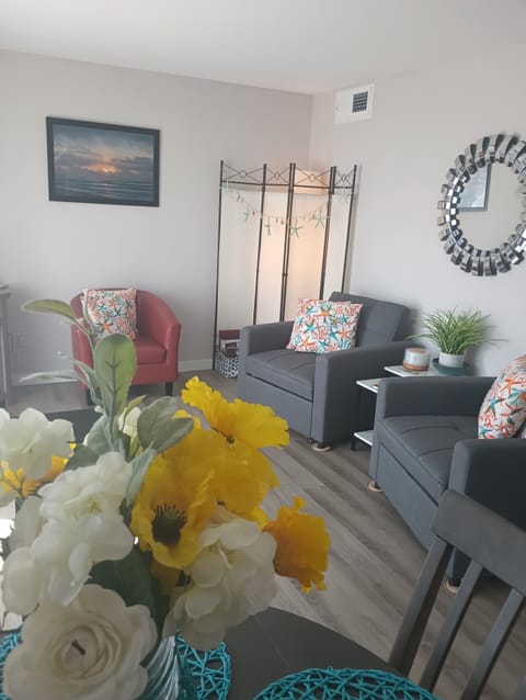 Open, light bright and airy. Chairs recline and convert to twin beds. 