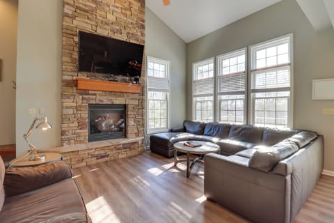 Lake Harmony Vacation Rental | 5BR | 3.5BA | 2,367 Sq Ft | Stairs Required