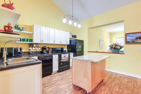 Kitchen | Cooking Basics | 1st Floor