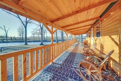 La Grange Vacation Rental | 2BR | 1BA | 6 Steps Required | 560 Sq Ft