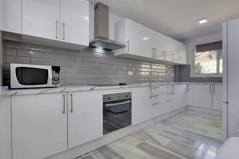 5aad84c3 820d 428d abcc 3b8ffc131c0b