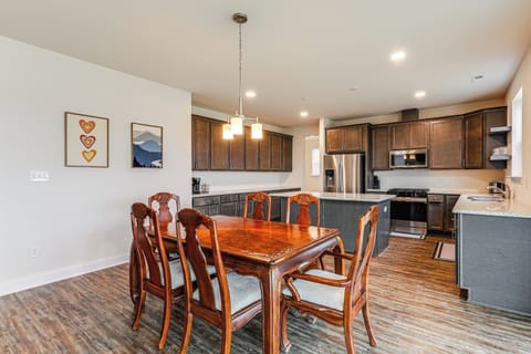 Dining Area | Kitchen | Cooking Basics
