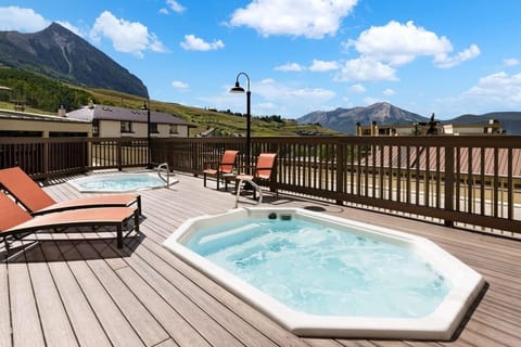 Outdoor Swimming Pool