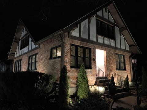 The Glen Park House at night