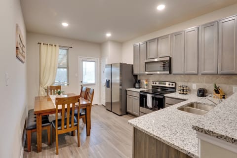 Kitchen | Cooking Basics | Dishwasher | 1st Floor