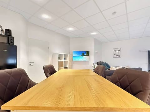 81f4419f-0276-4e46-b959-a5499ff5e211