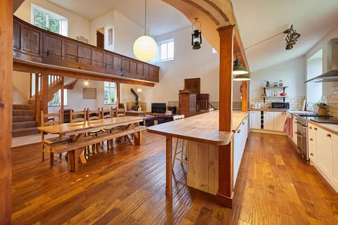 Birdhope Craig Church, Rochester - Host & Stay