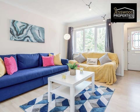 Lounge at Jesswood Properties Short Lets & Serviced Accommodation