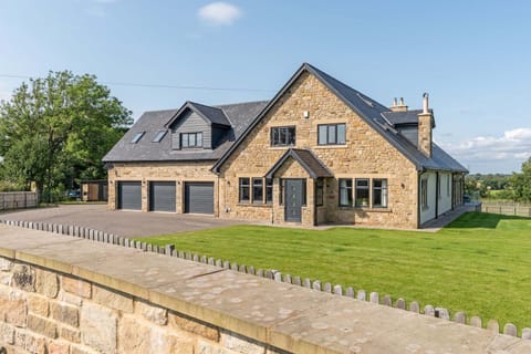 Front View of property 