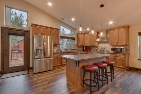 Full kitchen with slow cooker, blender, toaster, Keurig and standard drip coffee
