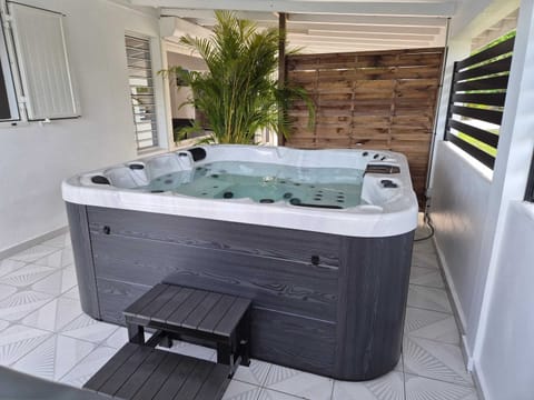 Jacuzzi