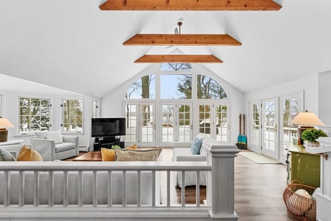 Living space with Big Glen Lake views!