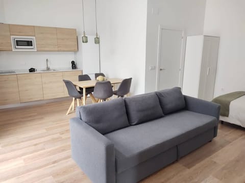 667285e2 7786 462c 8d92 33053ee85791