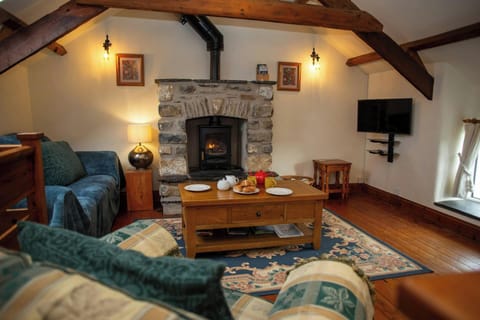 Lounge with two sofas and an armchair