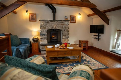 Lounge with two sofas and an armchair