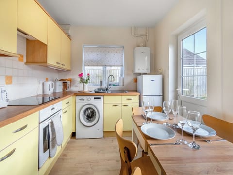 Kitchen/diner | Arosfa, St Davids