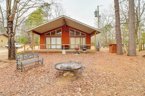 Cabin Exterior | Charcoal Grills | Outdoor Dining Area | Fire Pit | River Views