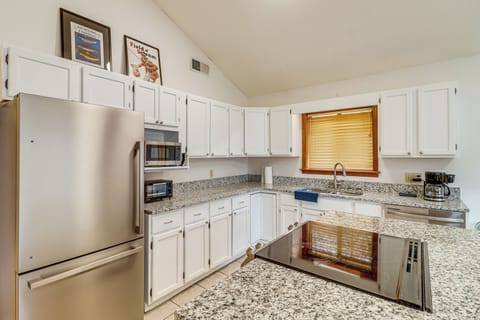 Kitchen | Dishwasher