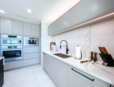 e65133c0-bba9-4214-9525-6f5ce7be1ceb