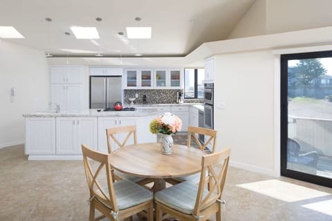 Begin your day with warmth, good food, and the best company. 