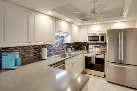 Kitchen | Keurig Coffee Maker | Dishwasher | Cooking Basics