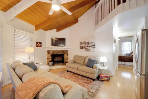 Living Room | Smart TV | Queen Sleeper Sofa | Main Level