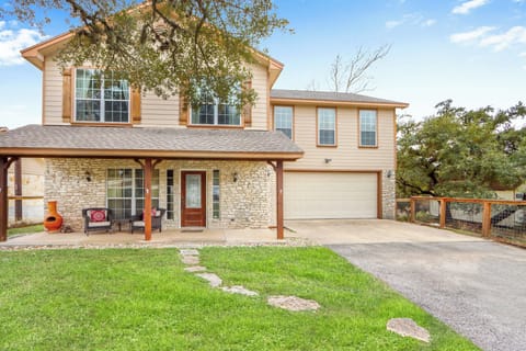 Front view of the home.