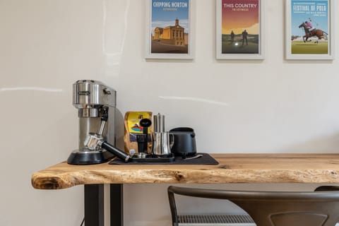 The Snug Kitchen - StayCotswold