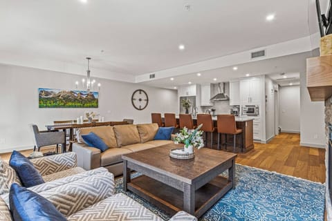 Spacious open concept Lounge & Kitchen area