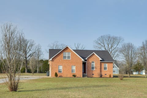 Lebanon Vacation Rental | 3BR | 2BA | 6 Steps to Enter | 1,854 Sq Ft