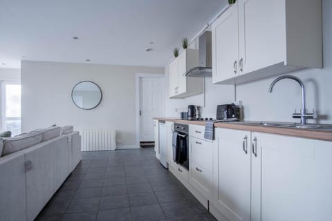 Ridgeway Retreat - 1 Bedroom Cottage - Manorbier (24861)