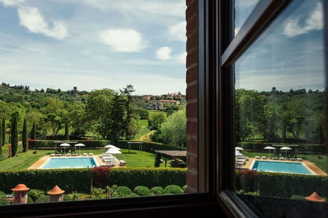 Garden, Swimming Pool, Resort, Eco Hotel, Plantation, Landscaping, Hedge, Hacienda, Park, Villa