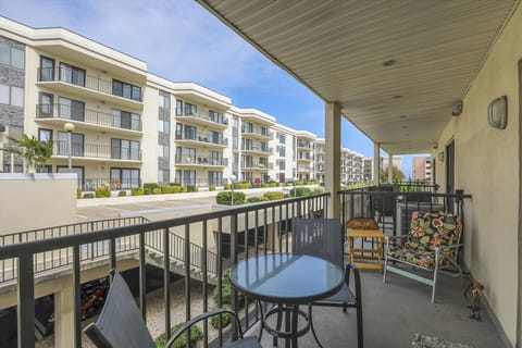 ,Balcony,