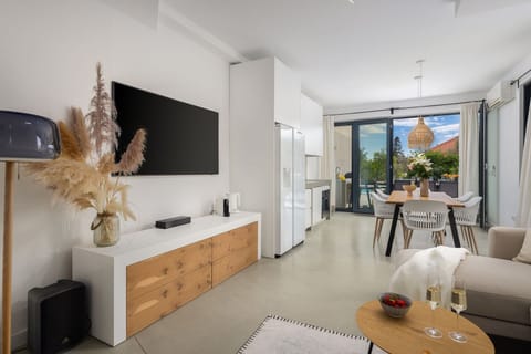 Luxury Beachfront Villa Manera Bol for 12 persons with heated pool on promenade Zlatni Rat by the pebble beach