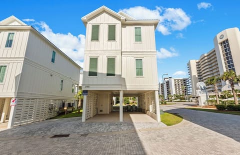 Bella Breeze - Signature Properties