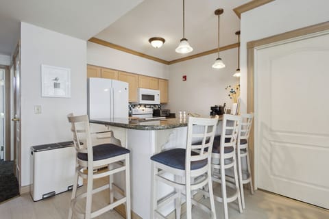 Kitchen Area Seating