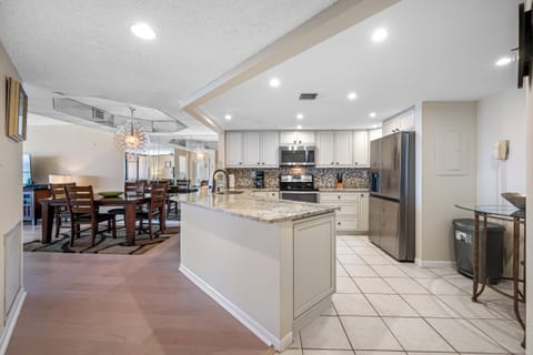 Spacious Open-Concept Kitchen