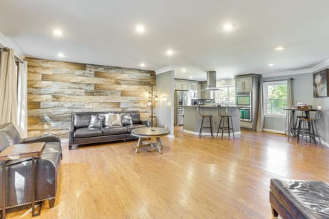 Living Room | Central A/C & Heating