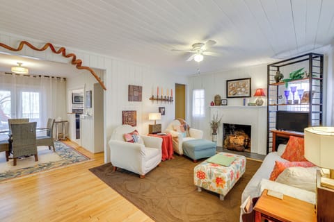 Living Room | 1st Floor | Electric Fireplace | Free WiFi | Central A/C & Heating