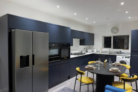 Kitchen & Living Room