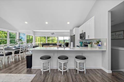 Seating for 3 at the bar!