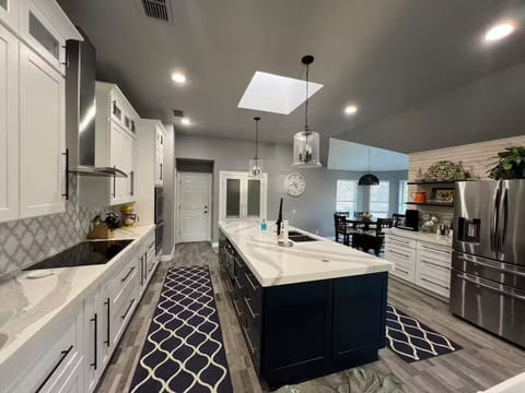 Large kitchen where no one gets left out of the conversation.