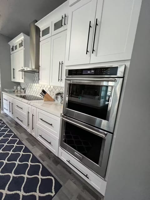 Oversized double ovens.