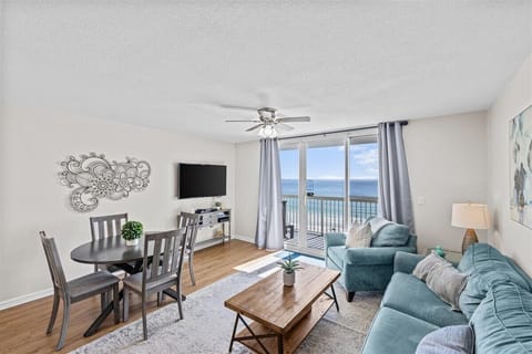 8th floor unobstructed ocean views