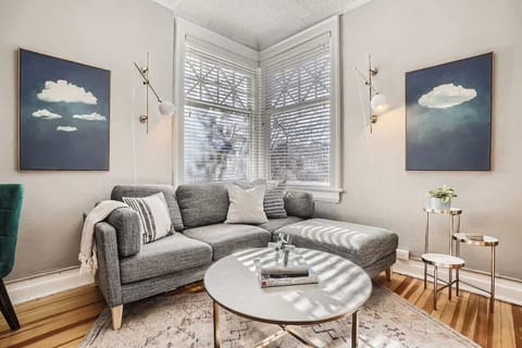 Comfortable seating space to kick back and indulge in all the natural lighting