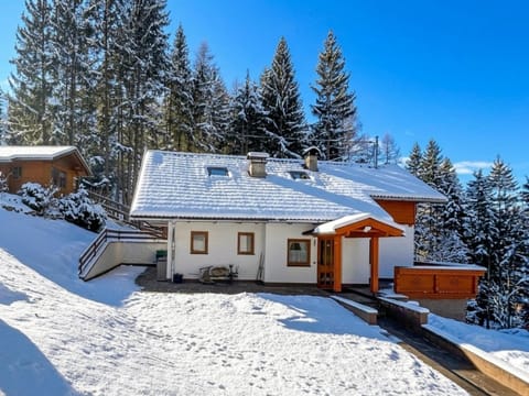 Holiday Home Exterior [winter]