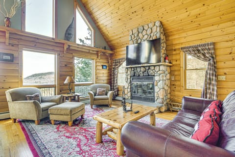 Bryant Pond Vacation Rental | 4BR | 3BA | 2,100 Sq Ft | Stairs to Access