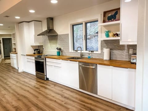 The spacious kitchen has everything you  need for a great family meal.